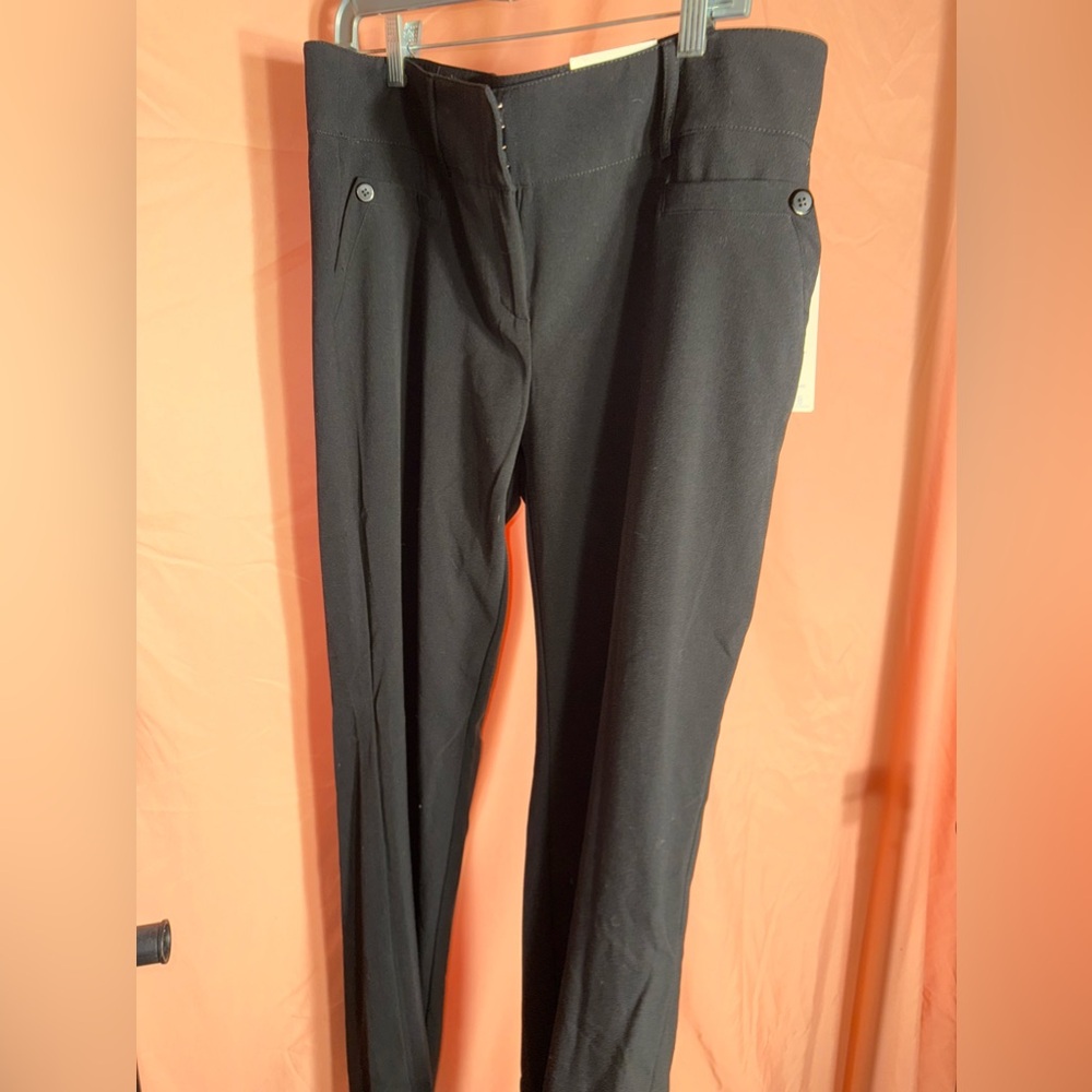 LA Fit size 13